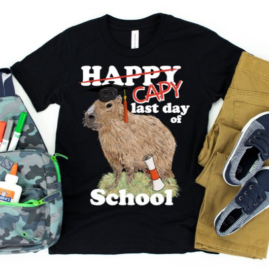 カピバラ卒業おめでとう!学校最後の日 Tシャツ