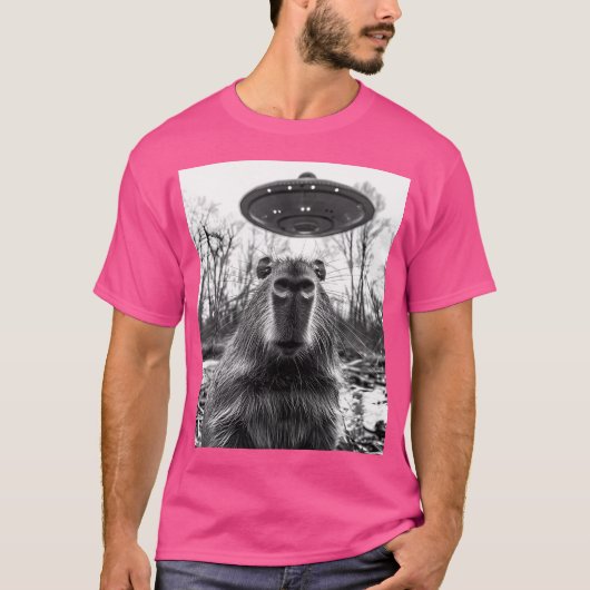 カピバラUfoセルフィーおもしろい Tシャツ (正面)