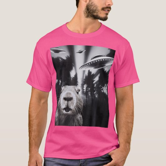 カピバラUfo Tシャツ (正面)