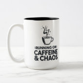 カフェインとカオスで走る ツートーンマグカップ (左)
