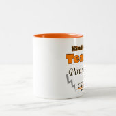 カフェインを使った幼稚園先生 ツートーンマグカップ (中央)