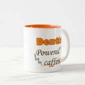 カフェインを使用した歯科医 ツートーンマグカップ (正面右)