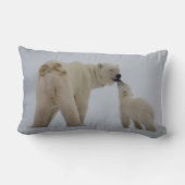 カブスを持つ白くまの母 ランバークッション (裏面)