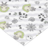 カブトムシ模様 テーブルクロス (アングル)