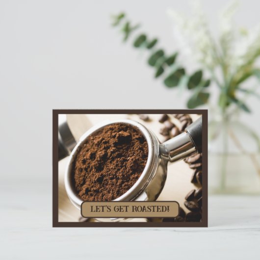 カプチーノ用に淹れる準備ができたエスプレッソショット ポストカード (スタンド正面)