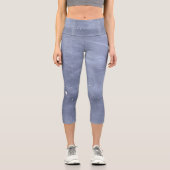 カプリス上のリベット止め金属パターン カプリレギンス (正面)