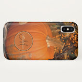 カボチャおよびほろ苦いつる植物の秋のテーマのモノグラム Case-Mate iPhoneケース (裏面(横))