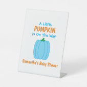 カボチャが少し進んでいる 台座サイン (正面)