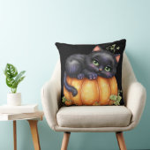 カボチャつるにのまわりに入った、休んでいる子猫 クッション (椅子)