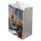 カボチャとウィッカーロッカー – マーサのブドウ畑 ミディアムペーパーバッグ (正面アングル)