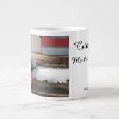 カボチャと白いマム – Martha's Vineヤード ジャンボコーヒーマグカップ (正面)