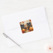 カボチャと葉が秋に子ネコちゃん スクエアシール (封筒)