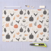 カボチャと鳥のハロウィーンパターン。 薄葉紙 (クラフト)