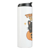 カボチャのかわいい黒猫 – トリックまたは治療のかわいい タンブラー (回転左)