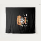 カボチャのクラシックTシャツの可愛いハロウィン猫 タペストリー (正面(横))