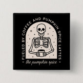 カボチャのスパイスおもしろいラテ引用文の機知に富んだ美学 缶バッジ (正面)