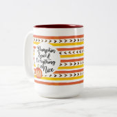 カボチャのスパイスと全ての素敵なマグカップ ツートーンマグカップ (正面左)