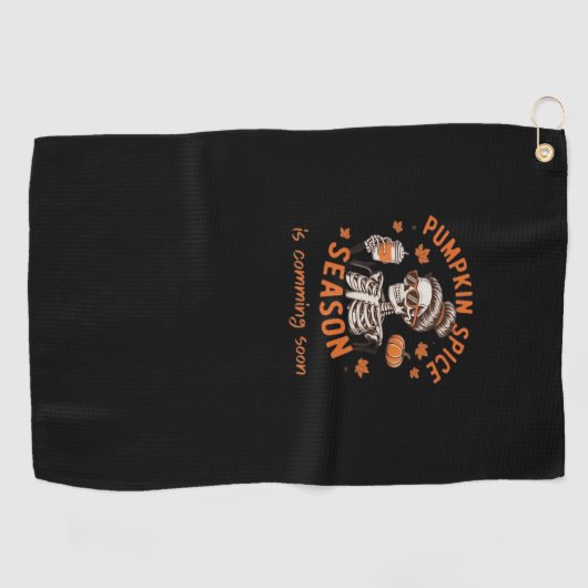 カボチャのスパイスシーズンが間もなくハロウィーンファールを始める ゴルフタオル (横)