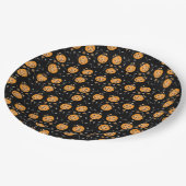 カボチャのトリックまたはバケツハロウィーンキャンディを処理 ペーパープレート (アングル)