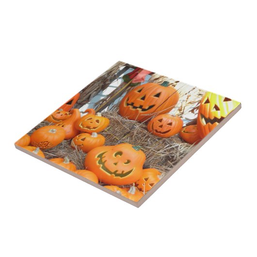 カボチャのハロウィーンハロウィーンのカボチャのちょうちんオレンジのカボチャ タイル (側面)