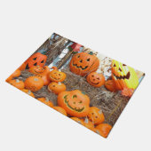 カボチャのハロウィーンハロウィーンのカボチャのちょうちんオレンジのカボチャ ドアマット (アングル)