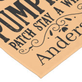 カボチャのパッチへようこそパーソナライズされた ロングテーブルランナー (コーナー)