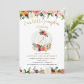 カボチャのブルゴーニュ金ゴールドフローラ任意の年齢の誕生日 招待状 (スタンド正面)