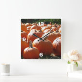 カボチャの写真(秋、ハロウィン、感謝祭用) スクエア壁時計 (ホーム)