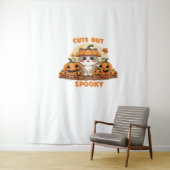 カボチャの可愛いハロウィーン猫 – かわいい不気味F タペストリー (インサイチュ)