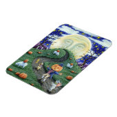 カボチャの男が月の中で男に会うハロウィーン マグネット (左側)