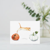 カボチャの間を飛び跳ねるオレンジキャット ポストカード (スタンド正面)