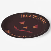 カボチャをトリックまたは治療ハローウィンパーティあなたの名前 ペーパープレート (アングル)