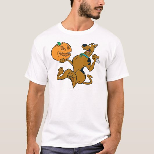 カボチャを切り分けるScooby-Doo Tシャツ (正面)