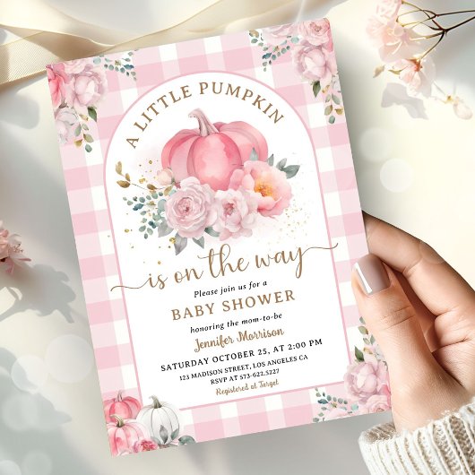 カボチャオンザウェイベビーシャワーガールピンク秋 招待状