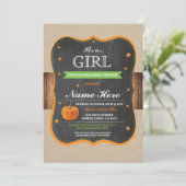 カボチャベビーシャワーそれは女の子のパーティーの木製の招待です 招待状 (スタンド正面)