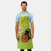 カボチャ不気味キットンムーン – ライムグリーン エプロン (着用した状態)