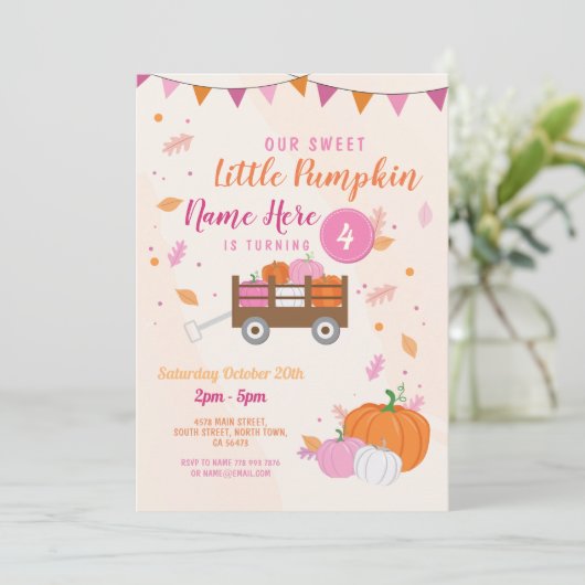 カボチャ誕生日の招待の秋のピンクの女の子のトレーラー 招待状 (スタンド正面)