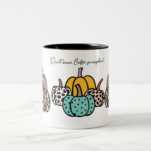 カボチャ飲む？マグ ツートーンマグカップ (中央)