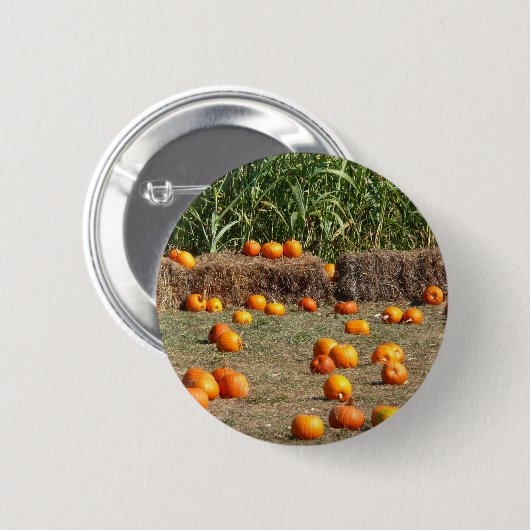 カボチャ、トウモロコシ、干し草の秋の収穫写真 缶バッジ (正面&裏面)