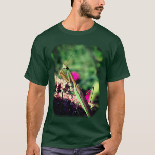 カマキリの昆虫 Tシャツ