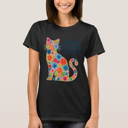 カマラのための子供のいない猫好きなおばさん Tシャツ (正面)