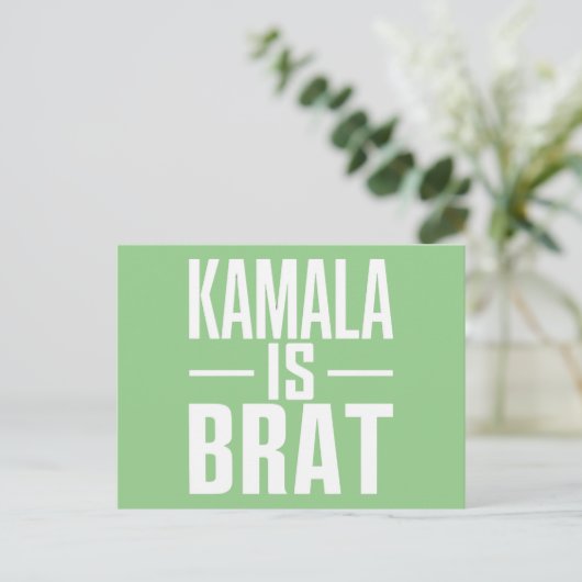 カマラはBrat ポストカード (スタンド正面)