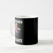 カマラハリスを議論するにはチキンおもしろい コーヒーマグカップ (正面左)