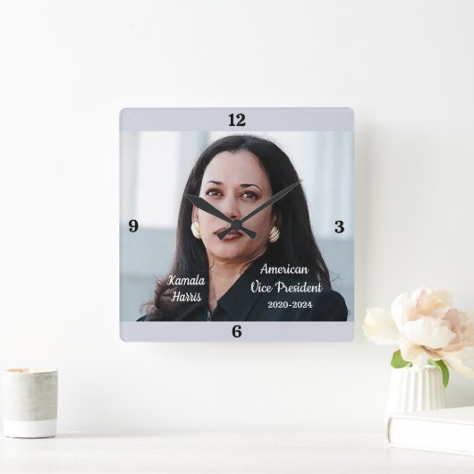 カマラハリス副社長 スクエア壁時計 (ホーム)