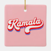 カマラハリス2024かわいい2024選挙ホットピンク セラミックオーナメント (裏面)