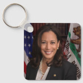 カマラハリス2024年米国大統領候補 キーホルダー (正面)