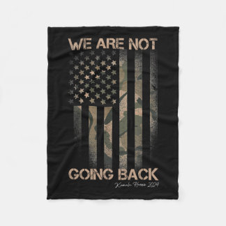 カマラハリス2024迷彩柄船に戻らない フリースブランケット