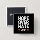 カマラ・ハリス 2024 希望は憎しみに勝つ 大統領 缶バッジ (正面&裏面)