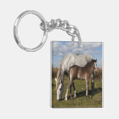 カマルグの子馬と母馬 キーホルダー (正面左)