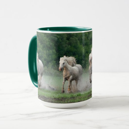 カマルグの馬が水辺を駆ける マグカップ (正面左)